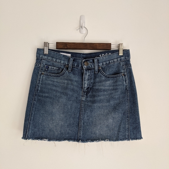 GAP Raw Hem Denim Skirt, Blue, 25/0 - Picture 1 of 3